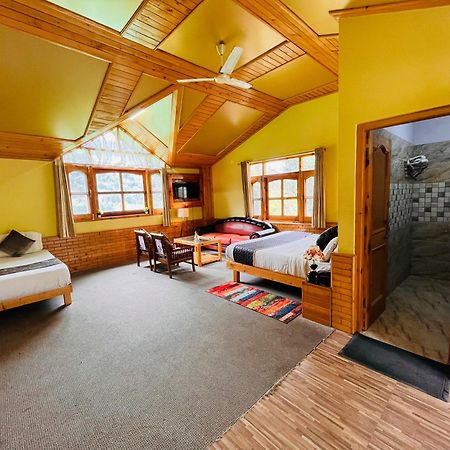 Hotel Hollywood Manali - Scenic River & Mountain View With Premium Rooms Exterior foto