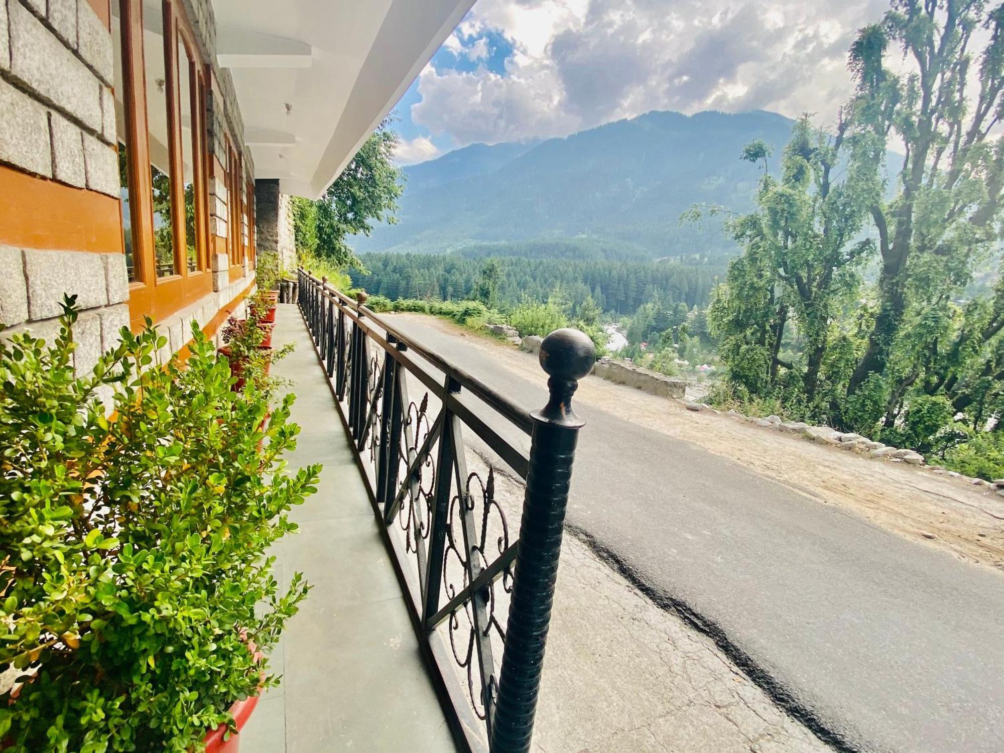 Hotel Hollywood Manali - Scenic River & Mountain View With Premium Rooms Exterior foto